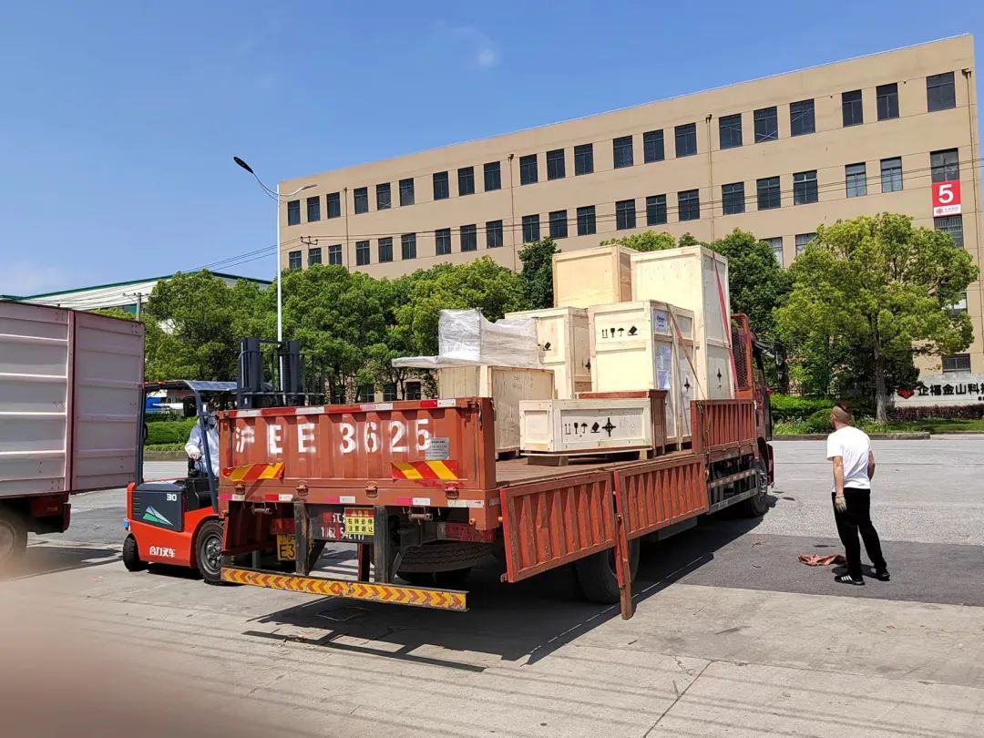 -4j5vk9PRdW3JVfYoAnZwQ