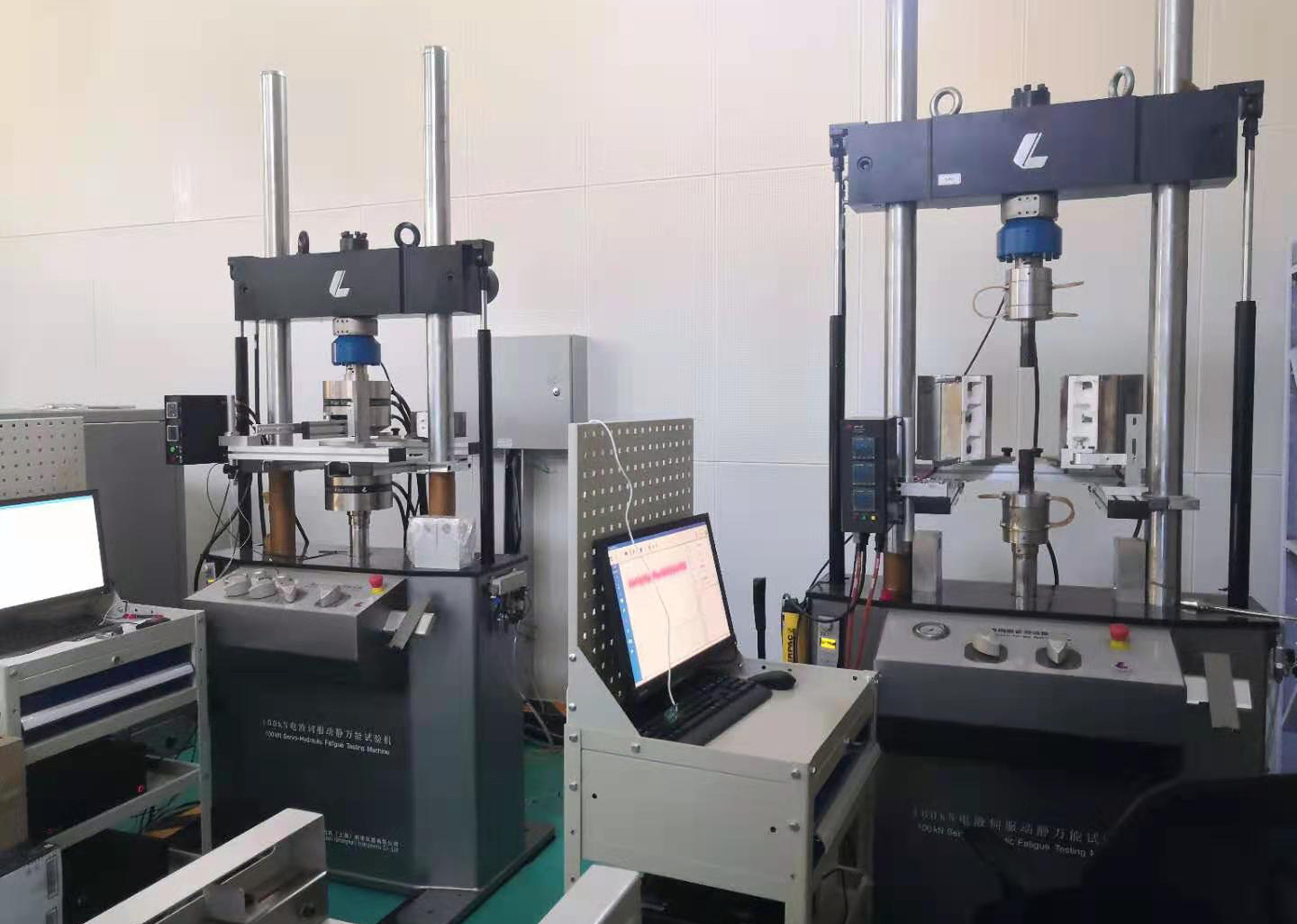 4dbde999-ceb0-4c22-bdd4-bbf37c5d57c3